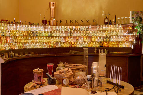 Perfume Masterclass in Florence for Students